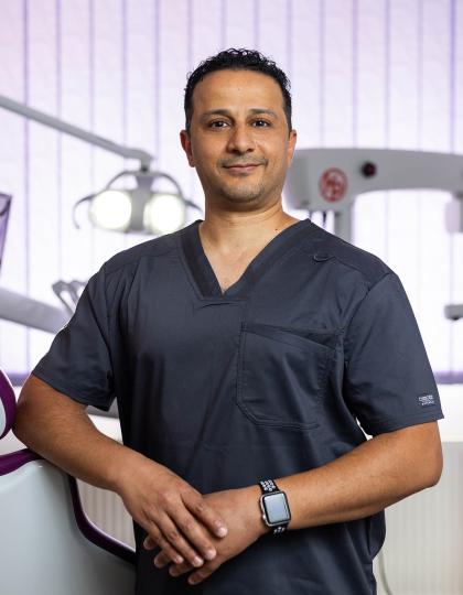 Dr. Wisam Ibrahim Ismail - Fogorvos