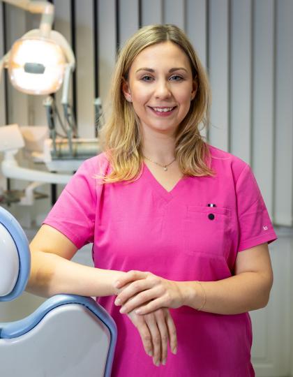 Dr. Vörös Aleszja - Fogorvos