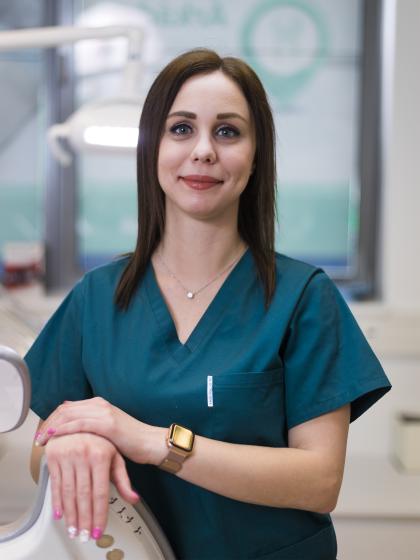 Papp-Tölli Szandi - Vezető fogászati asszisztens, dentálhigiénikus