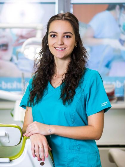 Dr. Balogh Orsolya - Dentist