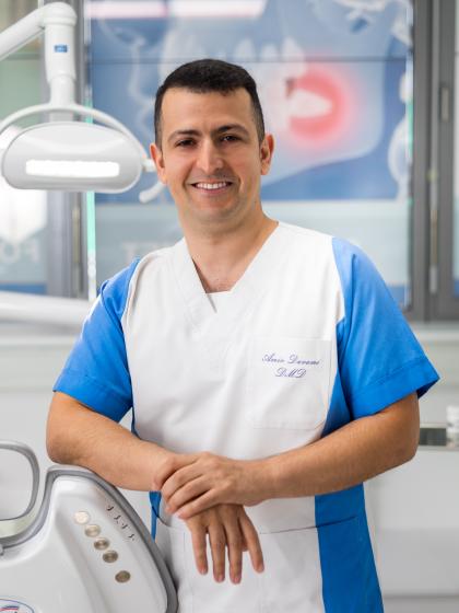 Dr. Seyed Amirhossein Davami - Fogorvos